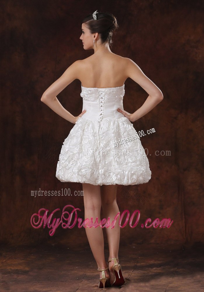 Fabric With Rolling Flower Strapless Short Beautiful Wedding Dress