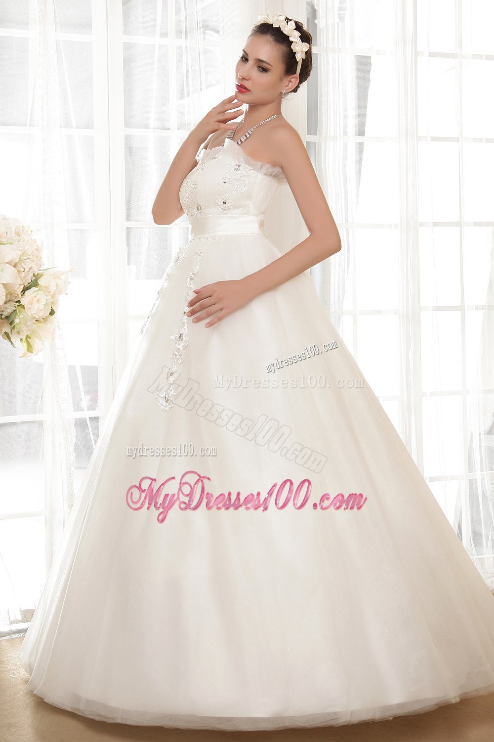 Fashionable Sweetheart Long Appliques With Beading Wedding Dress
