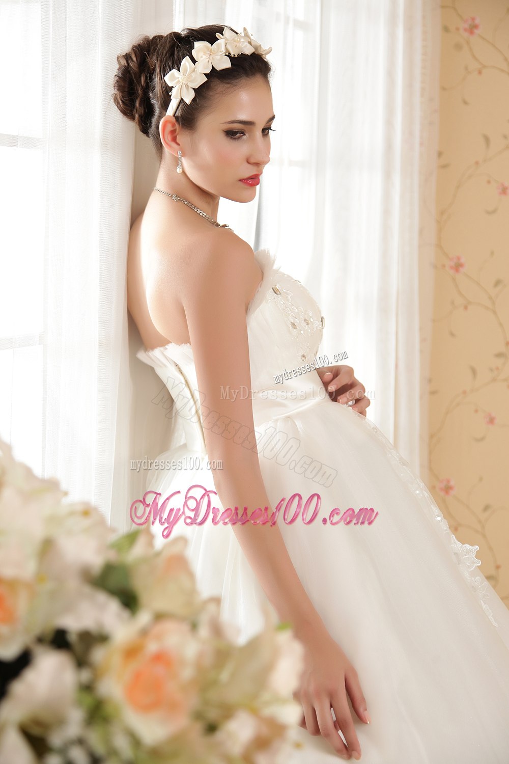 Fashionable Sweetheart Long Appliques With Beading Wedding Dress