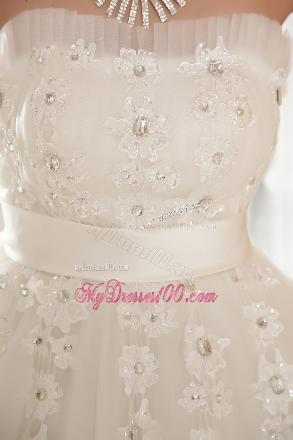 Fashionable Sweetheart Long Appliques With Beading Wedding Dress