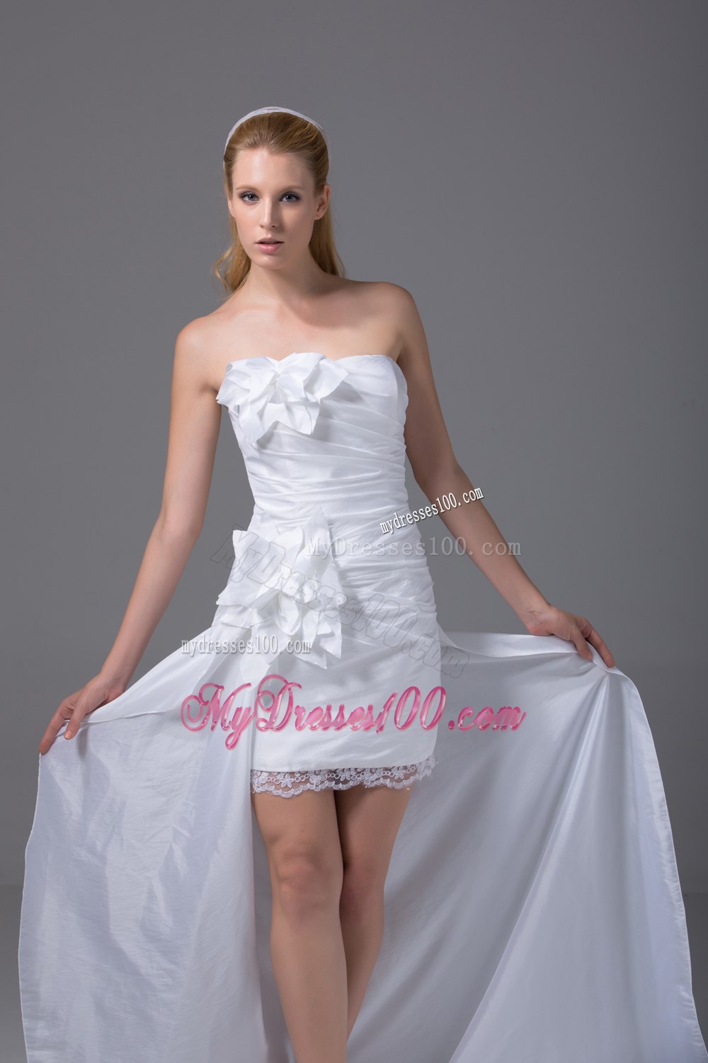 2013 High-low Strapless Hand Made Flowers Lace Wedding Dresses