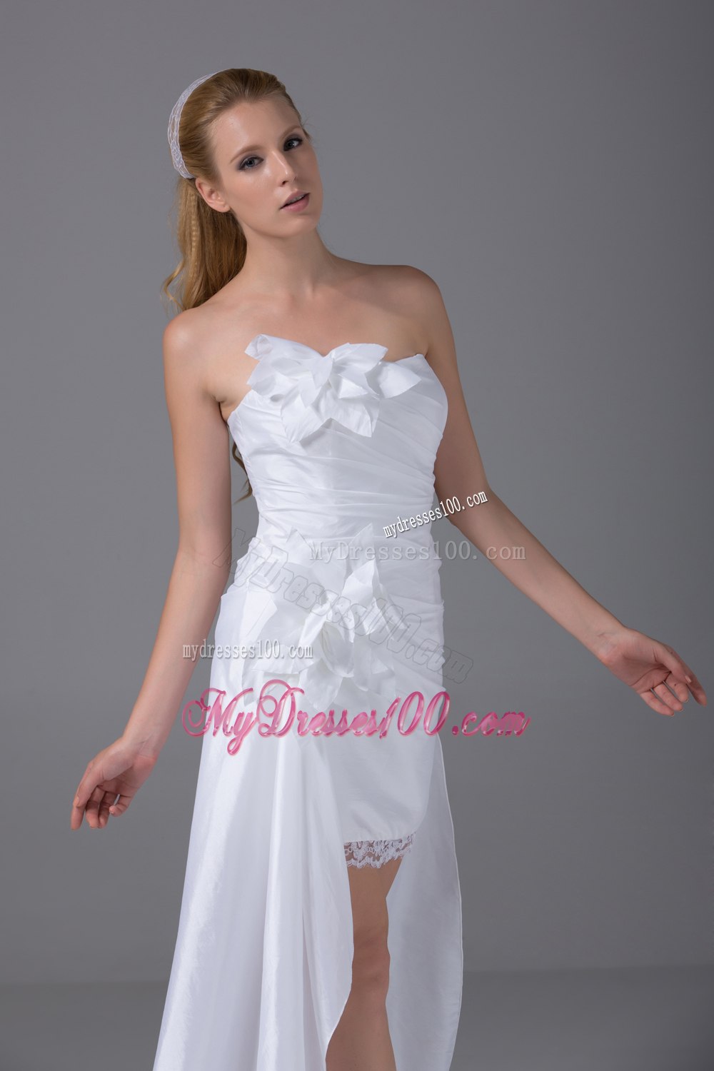 2013 High-low Strapless Hand Made Flowers Lace Wedding Dresses