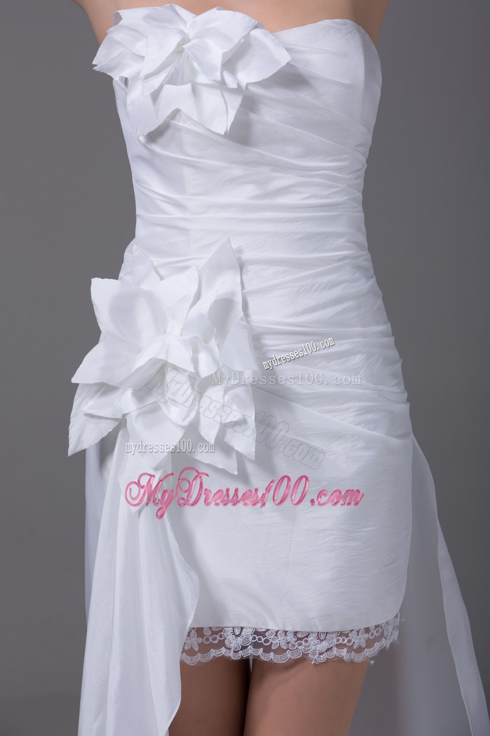 2013 High-low Strapless Hand Made Flowers Lace Wedding Dresses