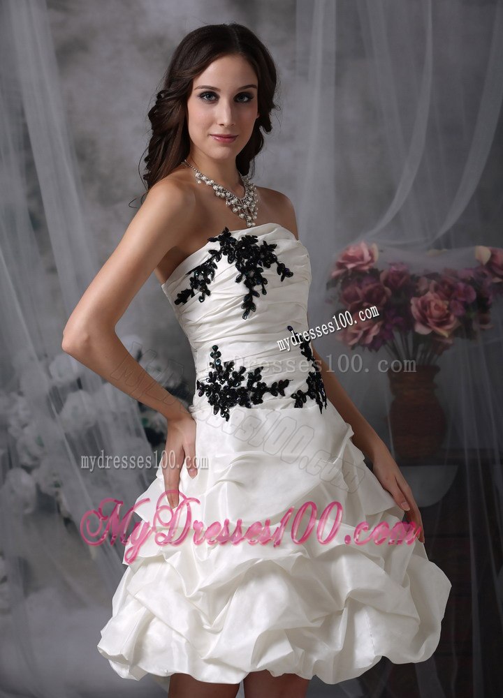Lovely Strapless Knee-length Appliques Ruched Wedding Dress