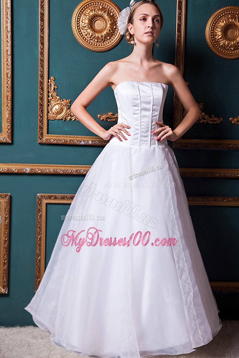Modest Strapless Floor-length Lace Wedding Dresses For Beach