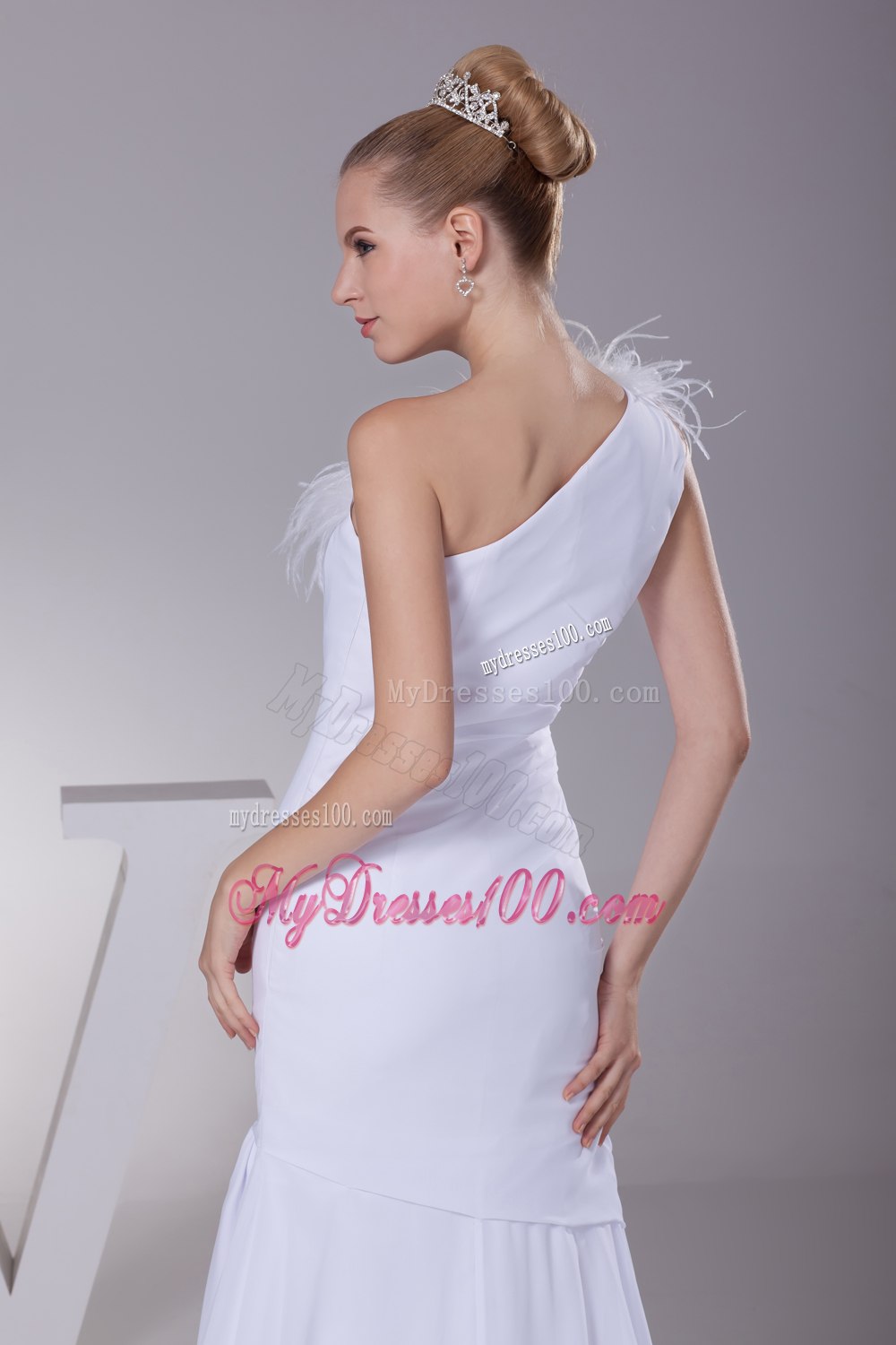 One Shoulder Chiffon Mermaid Feather Brush Train Wedding Dress