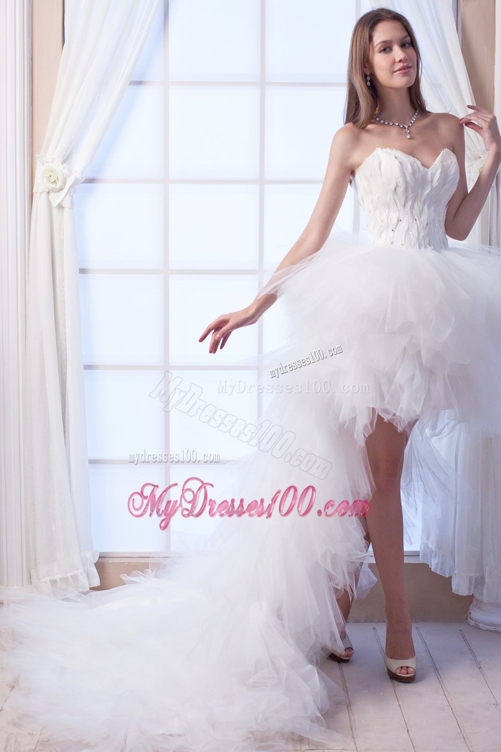 Beautiful Princess Sweetheart High-low Appliques Beach Wedding Dresses
