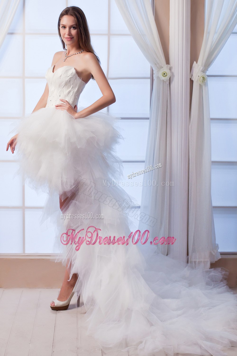 Beautiful Princess Sweetheart High-low Appliques Beach Wedding Dresses