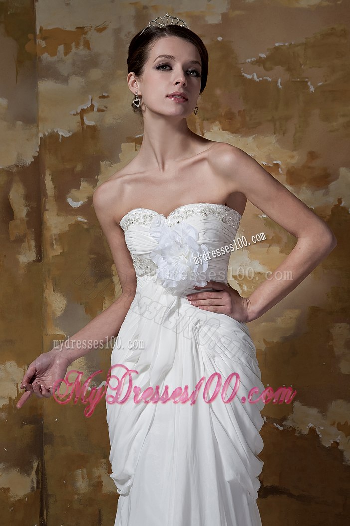 Pretty Column Sweetheart Court Train Beading Beach Wedding Dresses