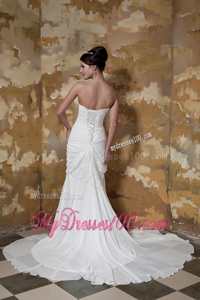 Pretty Column Sweetheart Court Train Beading Beach Wedding Dresses