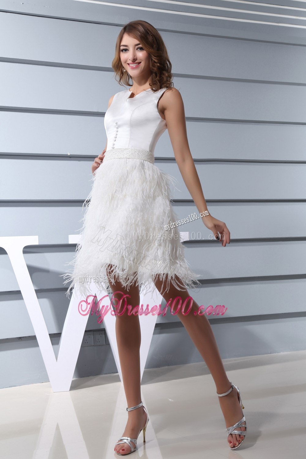 Ruffles Princess Scoop Knee-length Beading Wedding Dress for Beach