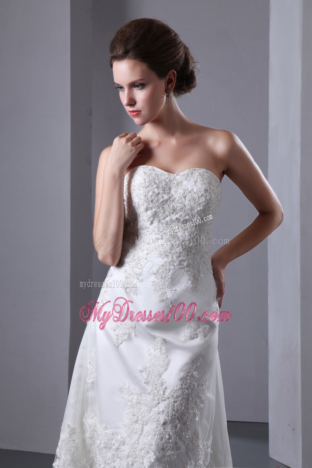Sexy Column Strapless Strapless High-low Lace Appliques Wedding Dress