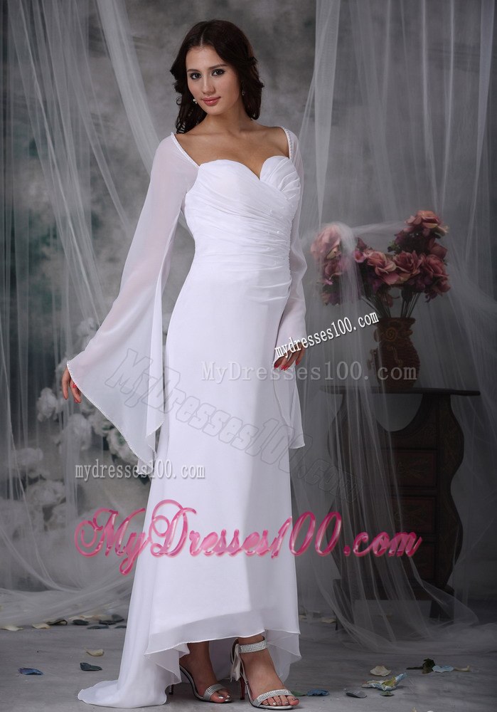 Simple Sweetheart High-low Ruched Long Sleeves Wedding Dress