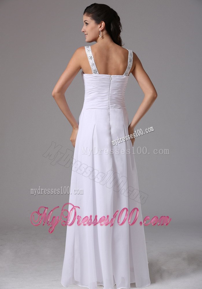 Simple Straps Ruched Bodice and Appliques Decorate Wedding Dress