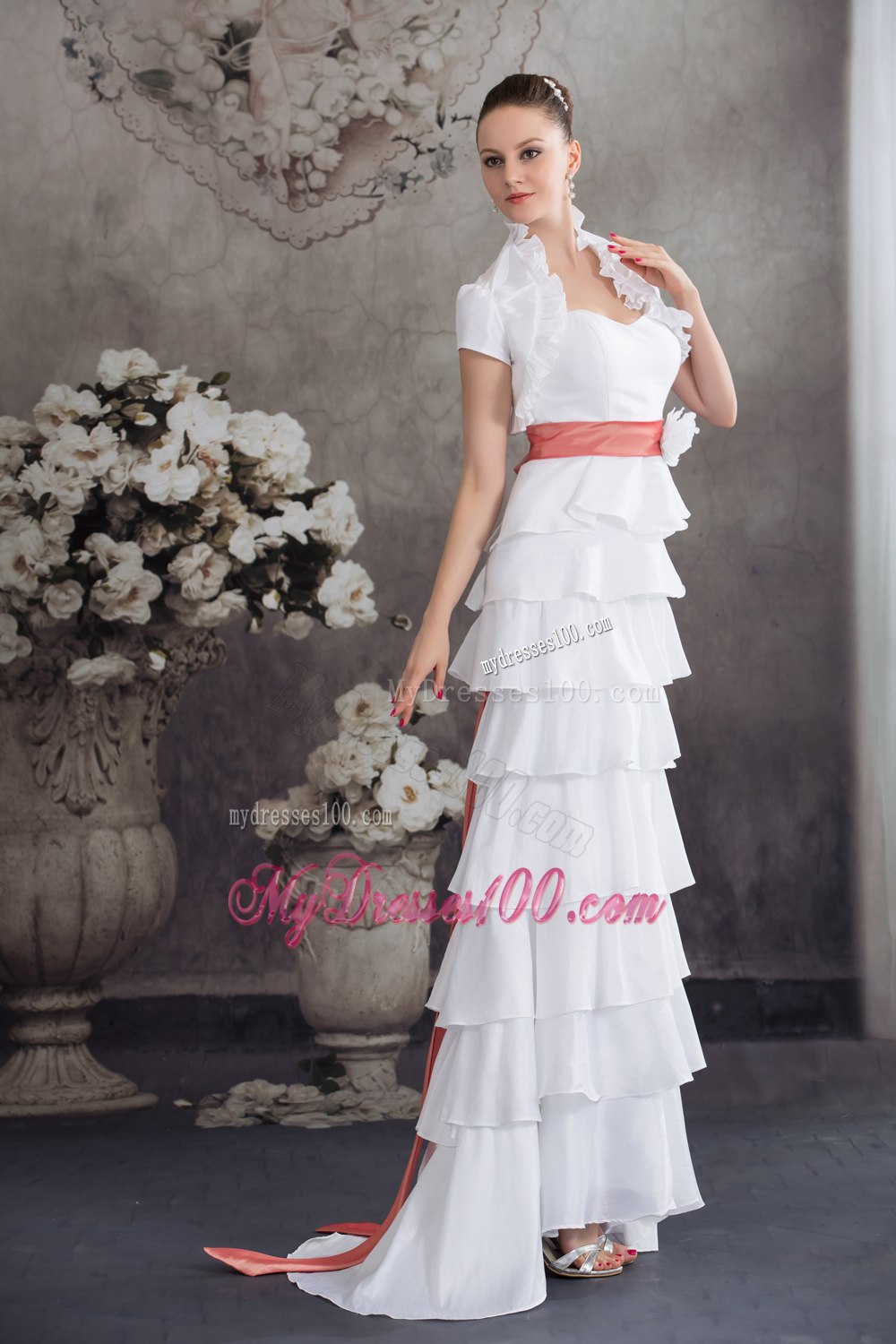 Sweetheart Hand Made Flowers Wedding Dress With Ruffled Layers