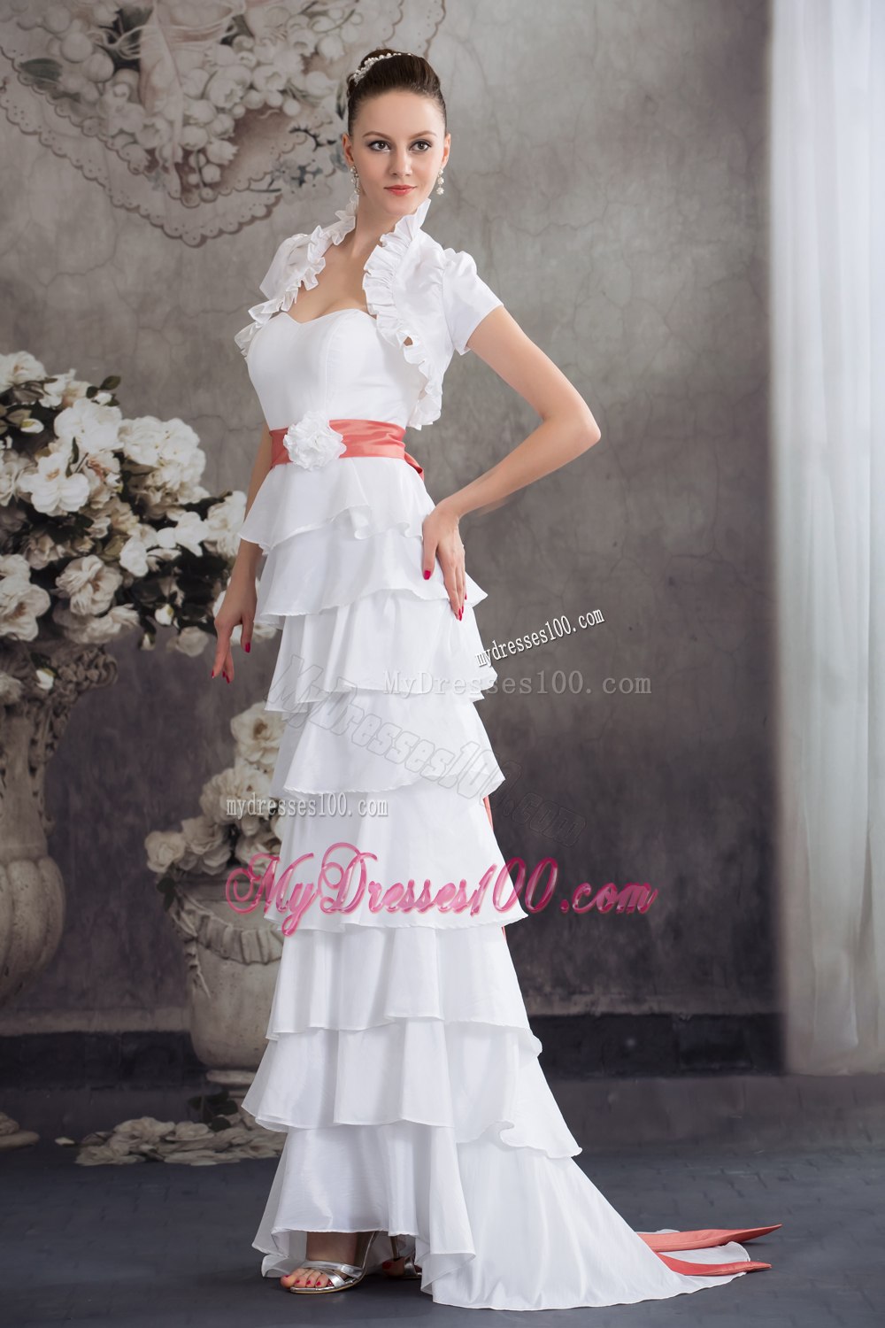 Sweetheart Hand Made Flowers Wedding Dress With Ruffled Layers