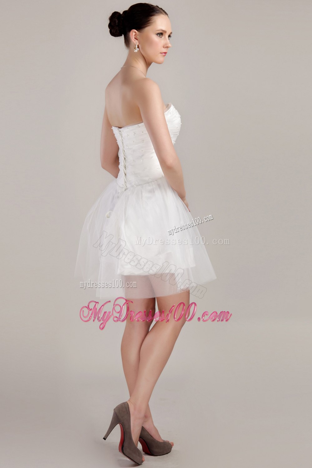 Cute Princess Mini-length Beading Wedding Dresses with Strapless