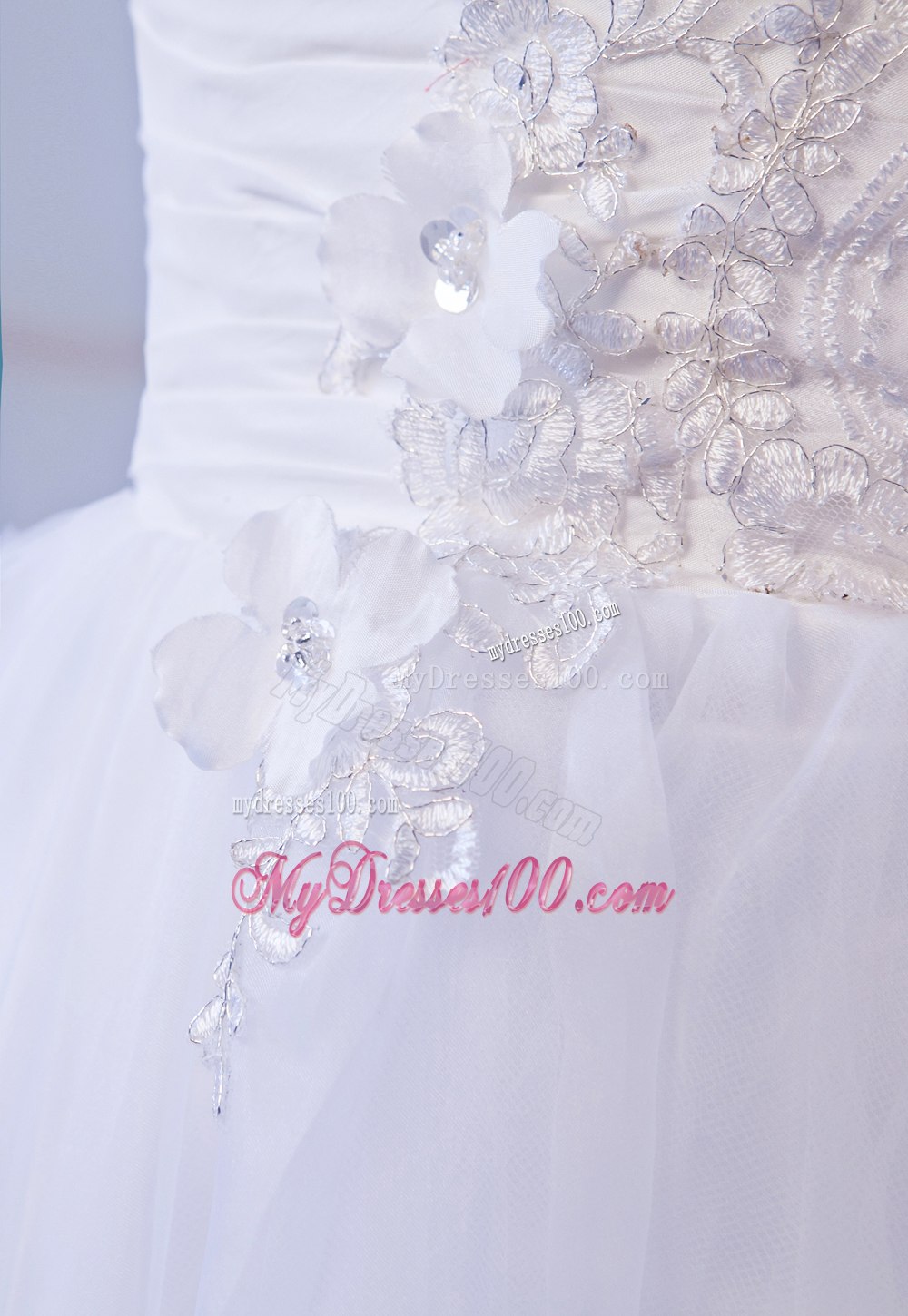Beautiful Sweetheart Mini-length Appliques Beach Wedding Dress