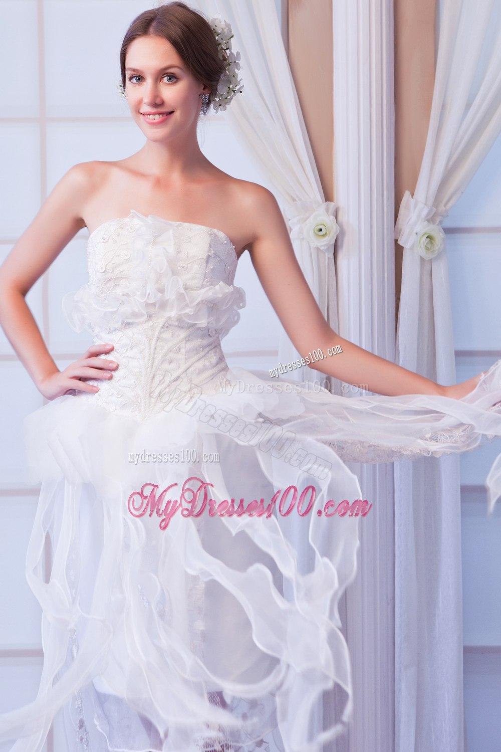 Lovely Column Strapless Asymmetrical Beading Wedding Dress for Beach