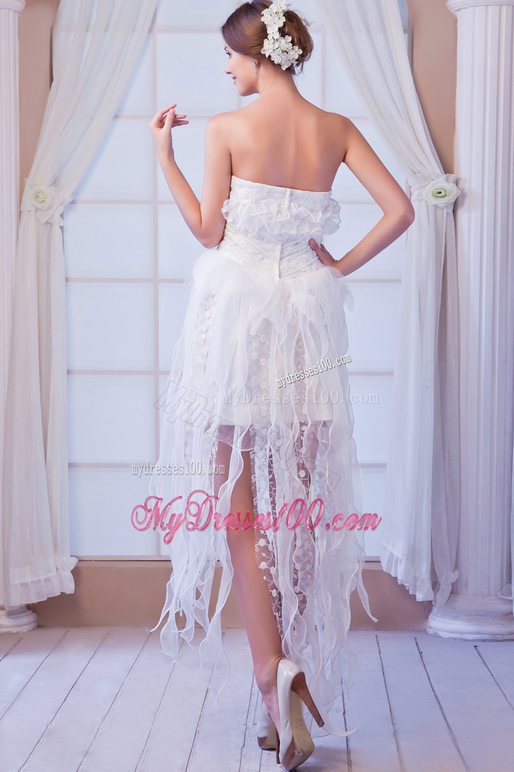 Lovely Column Strapless Asymmetrical Beading Wedding Dress for Beach