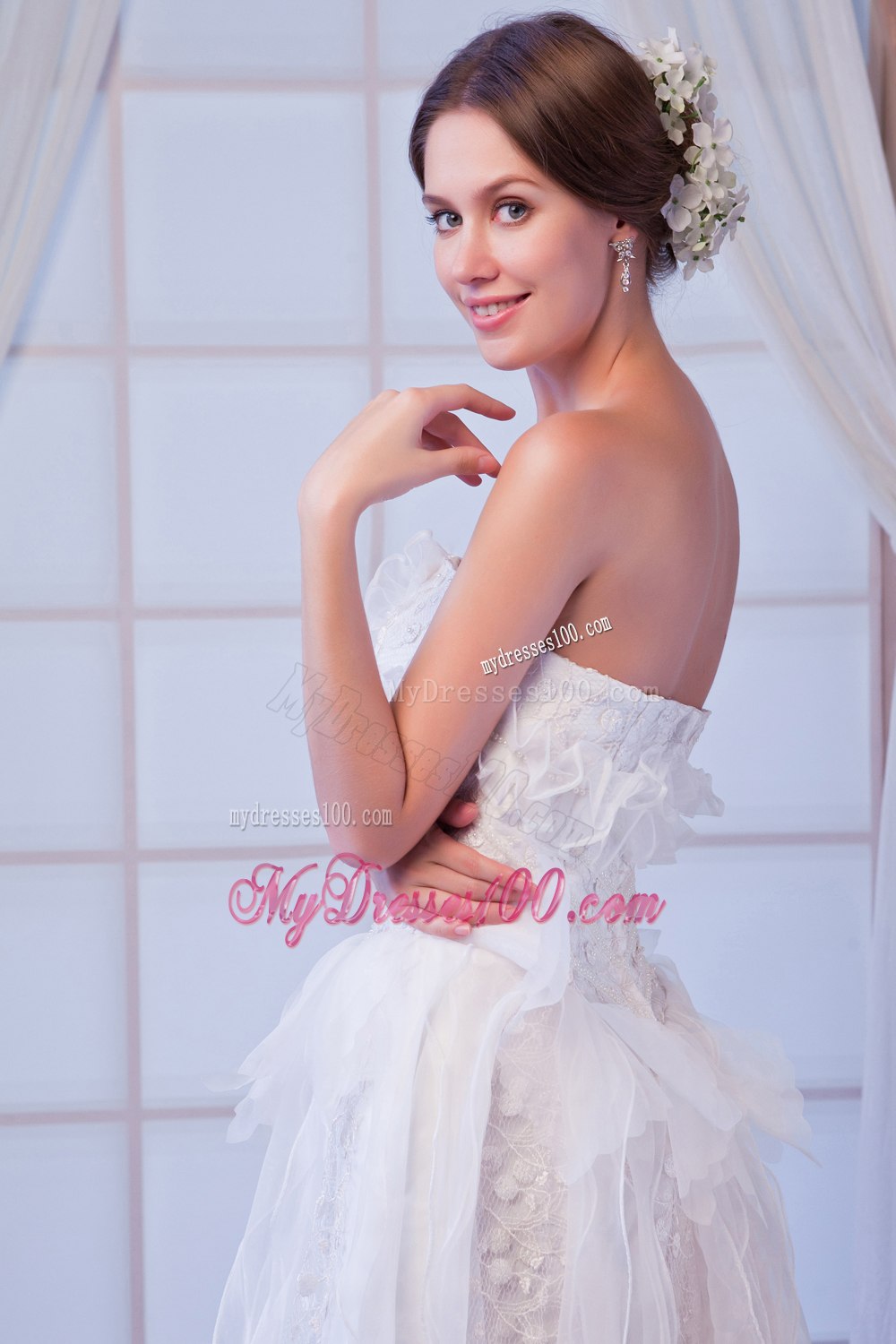Lovely Column Strapless Asymmetrical Beading Wedding Dress for Beach