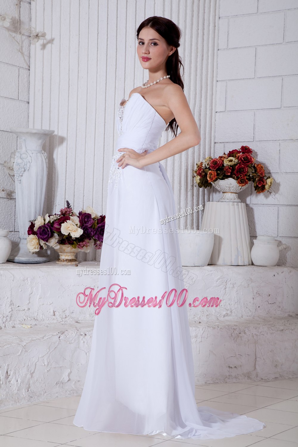 Elegant Empire Sweetheart Brush Train Appliques 2013Wedding Dress