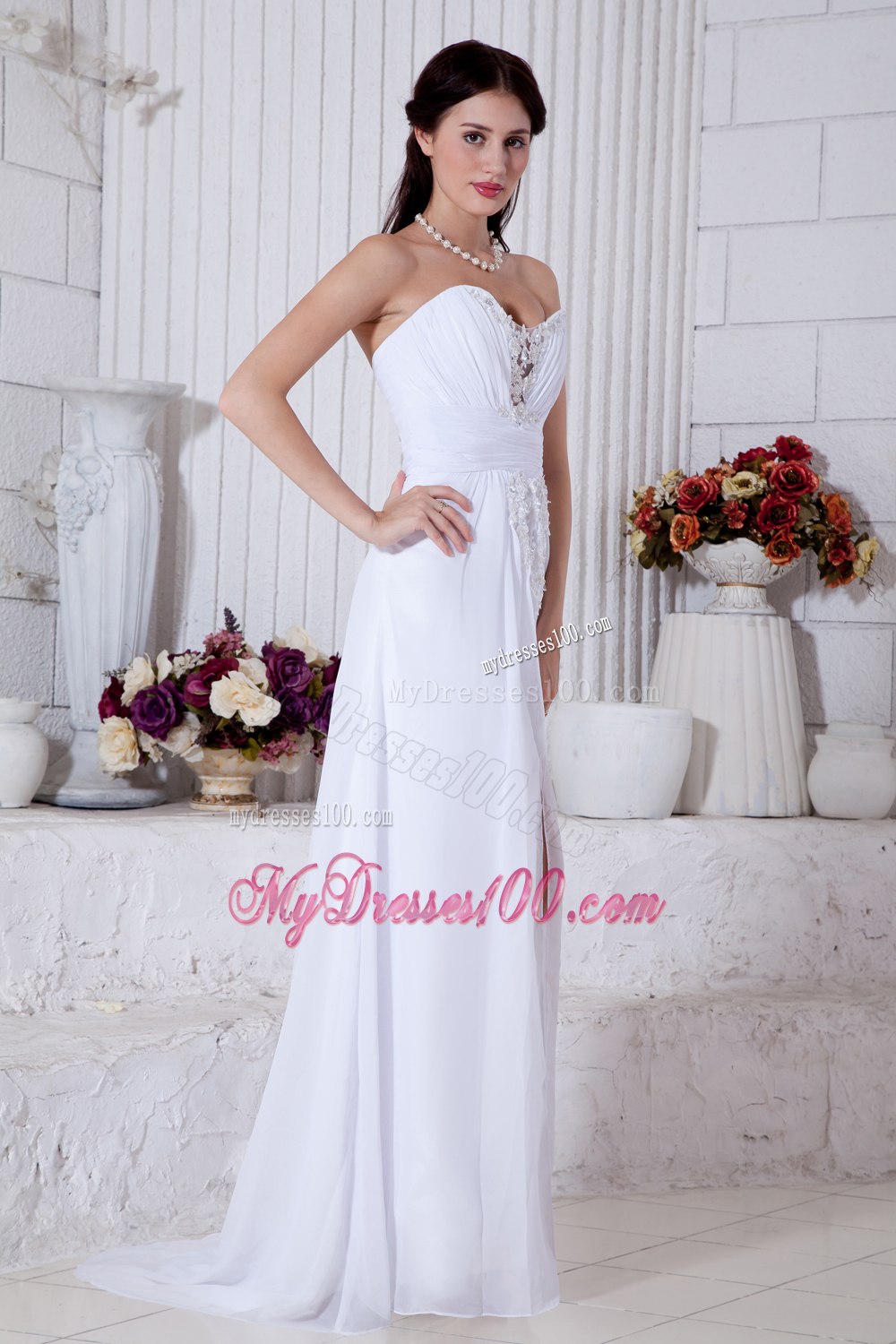 Elegant Empire Sweetheart Brush Train Appliques 2013Wedding Dress