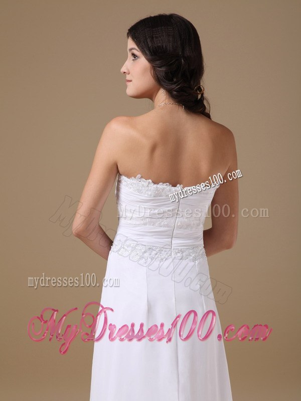 Spring Empire Sweetheart Floor-length Lace Wedding Dress For Beach