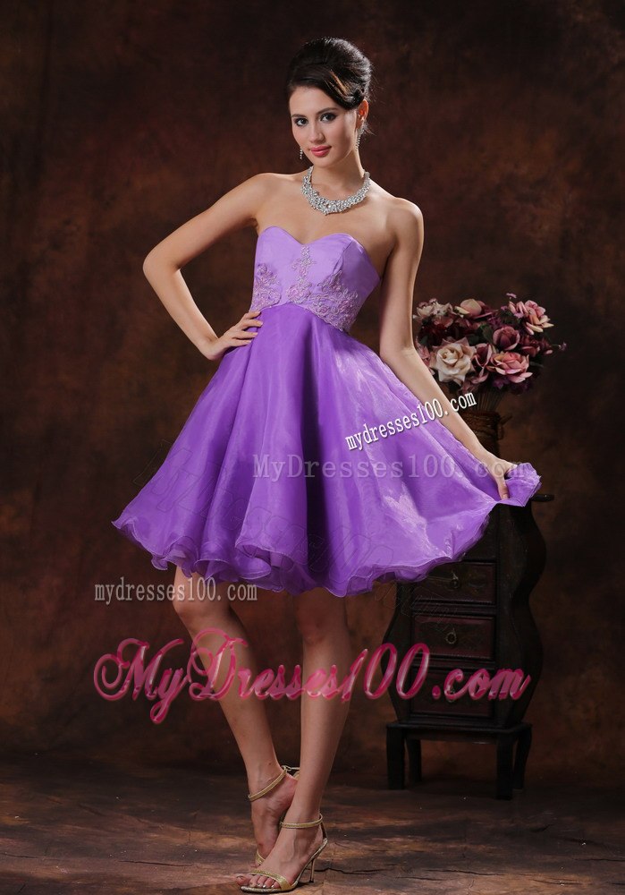Sweetheart Lavender Short Cocktail Dress With Appliques Decorate