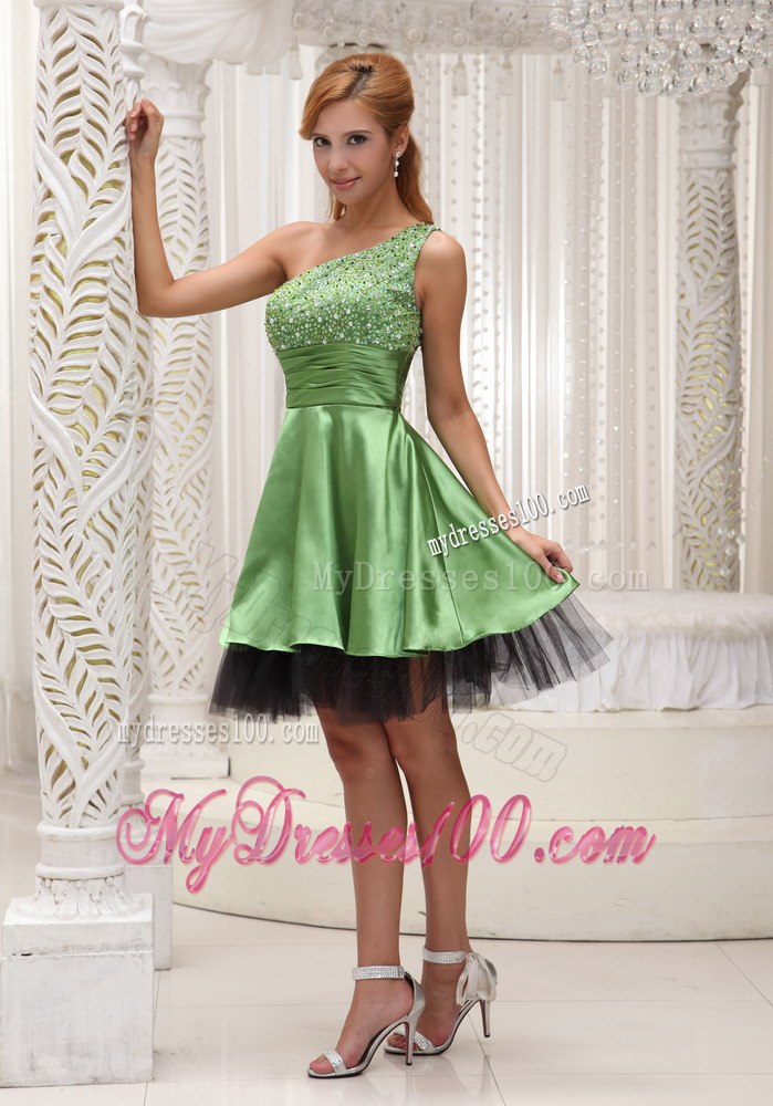 Green One Shoulder 2013 Prom Dress With Ruching and Beading