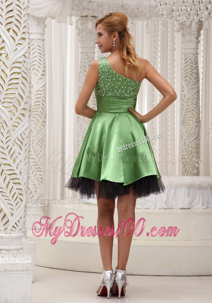 Green One Shoulder 2013 Prom Dress With Ruching and Beading