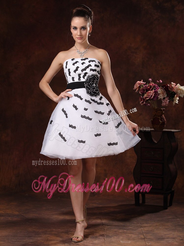 Black Appliques and Hand Made Flower Belt For White Cocktail / Homecoming Dress Mini-length