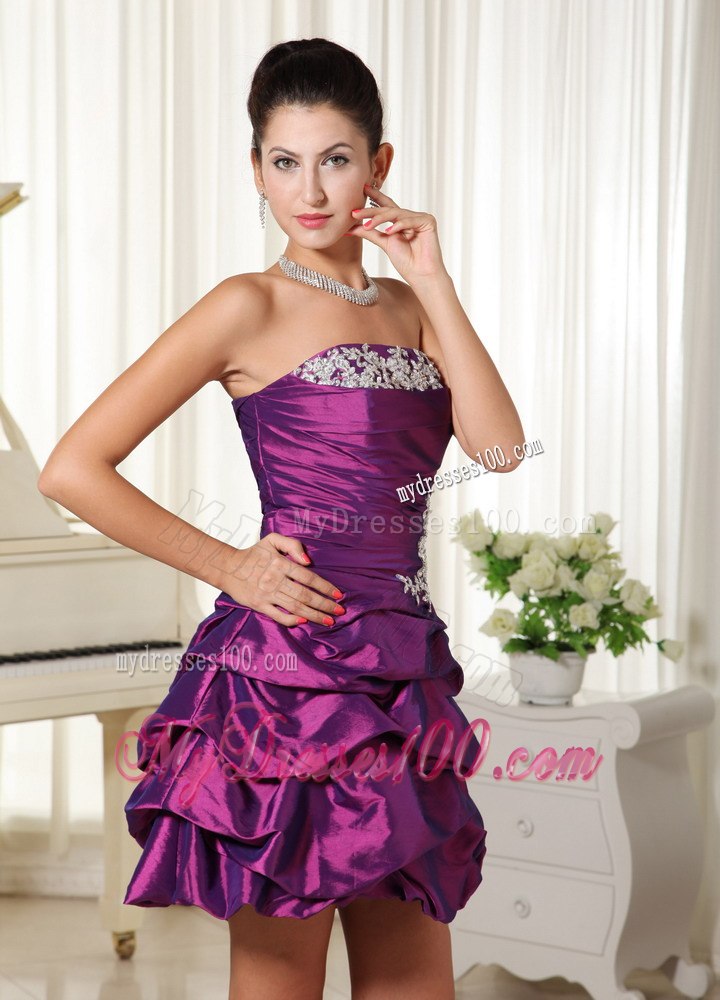 Appliques Strapless With Ruched Cocktail Dress with Eggplant Purple