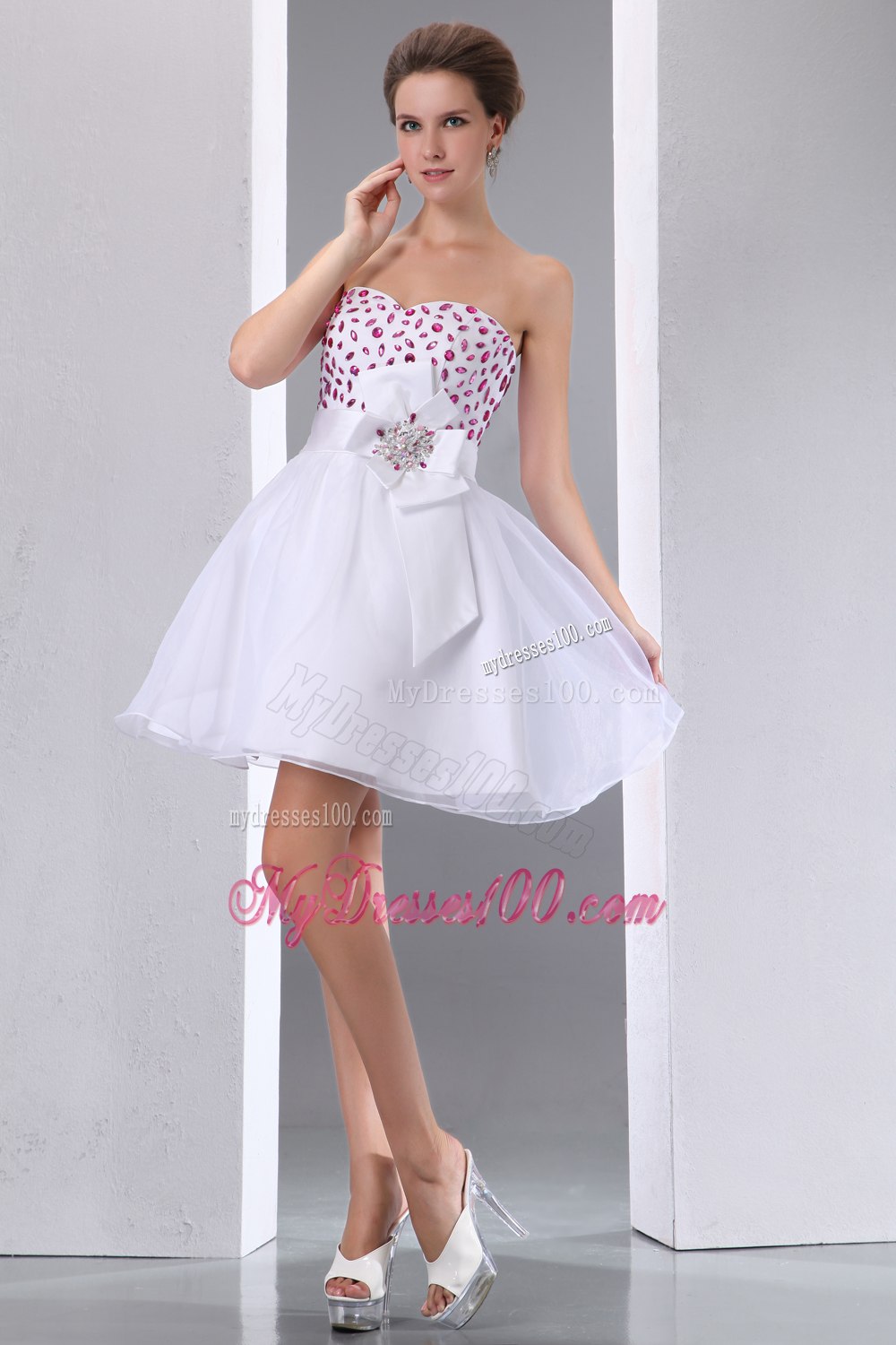 Sweet White Sweetheart Beading Short Cocktail Dress Mini-length