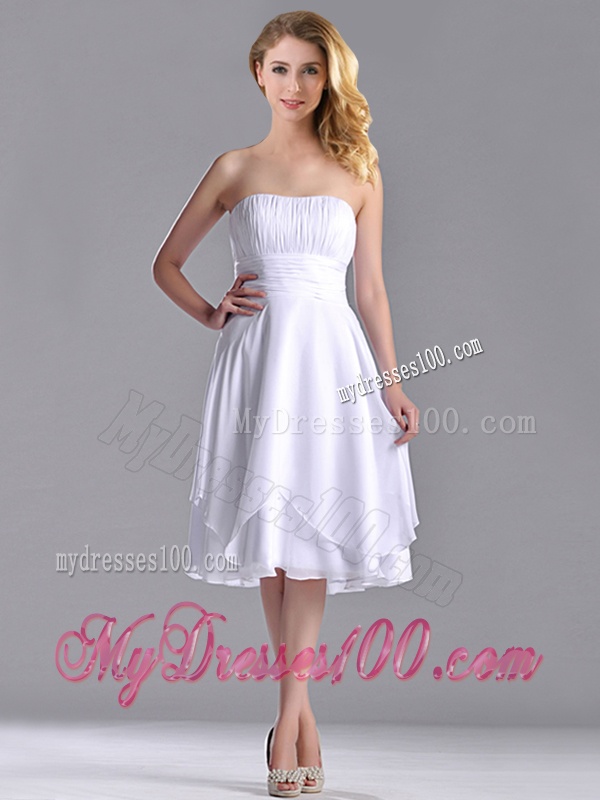 Cheap Strapless Chiffon White Dama Dress with Ruched Decorated Bust