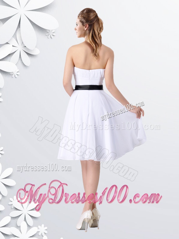 Elegant Empire Strapless Ruched and Be-ribboned White Dama Dress in Chiffon