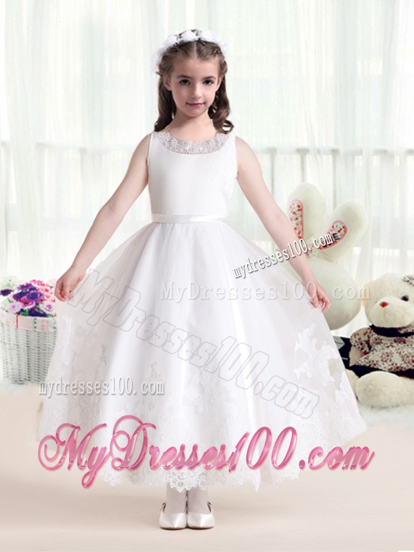Lovely Empire Scoop Flower Girl Dresses in White with Appliques