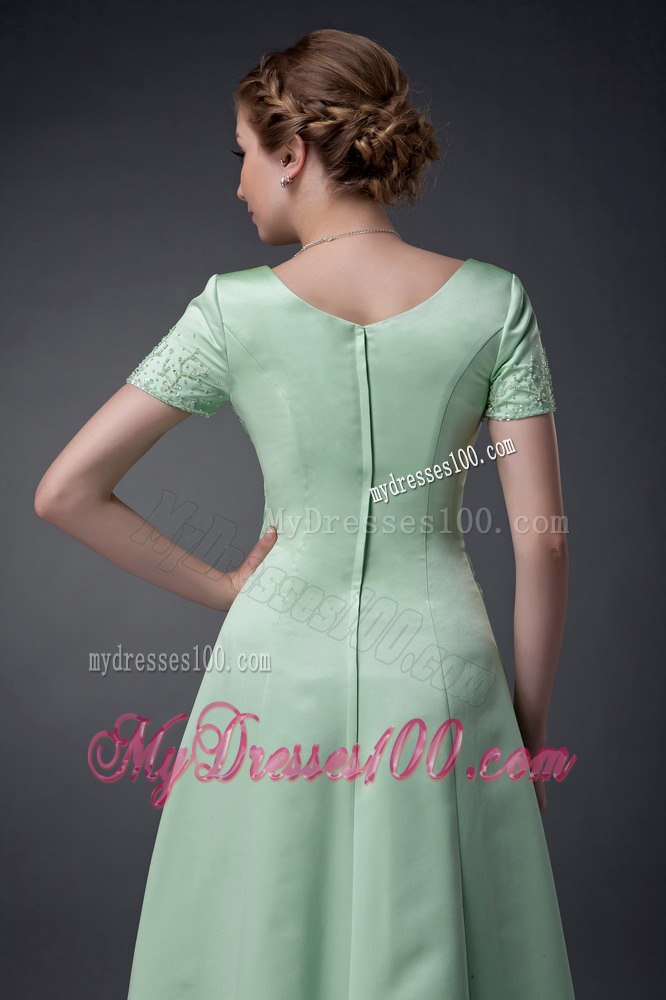 V-neck Apple Green Short Sleeves Beaded Mother Of The Bride Dress