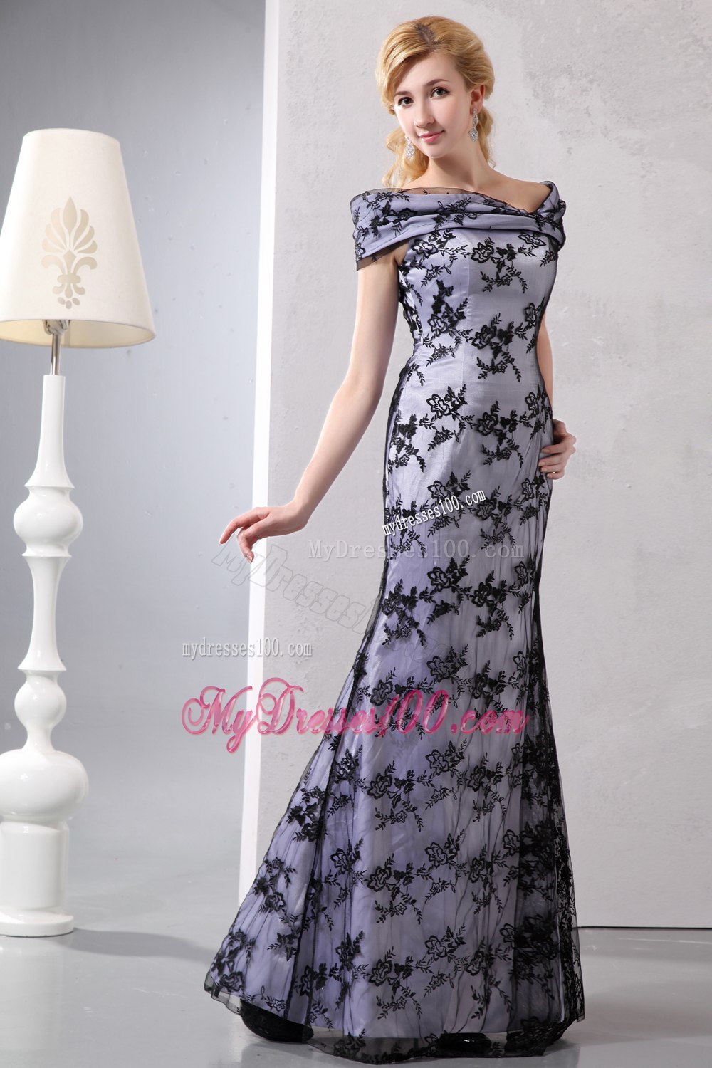 Asymmetrical Off Shoulder Black Lace Mothers Dress Mermaid Style