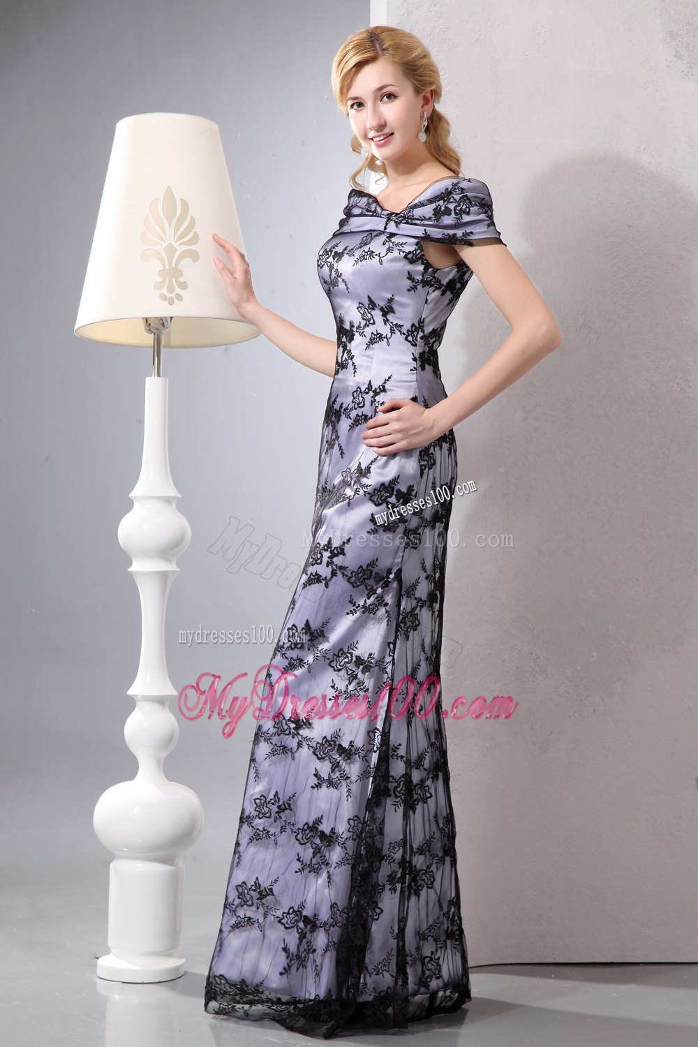 Asymmetrical Off Shoulder Black Lace Mothers Dress Mermaid Style