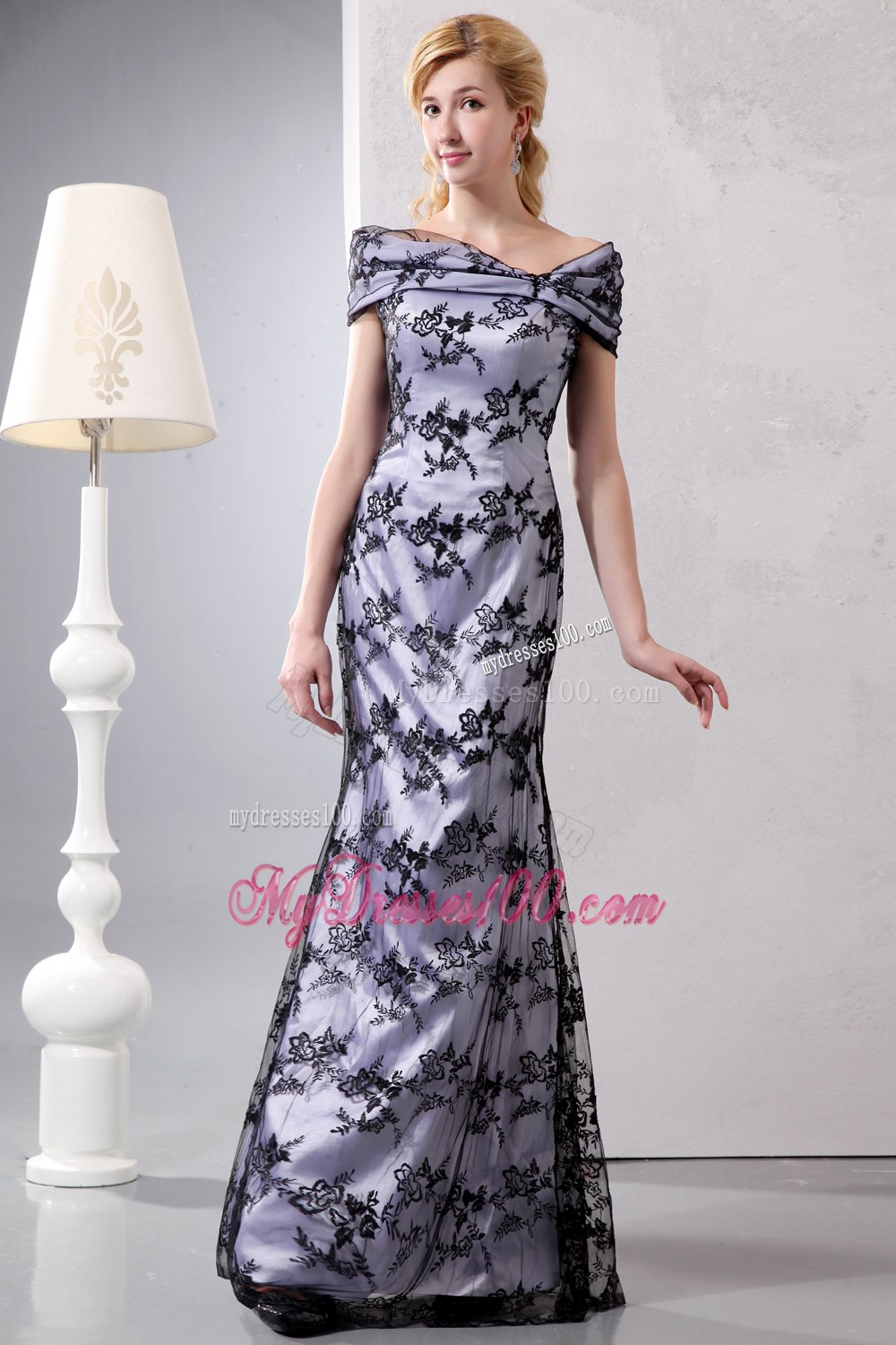 Asymmetrical Off Shoulder Black Lace Mothers Dress Mermaid Style