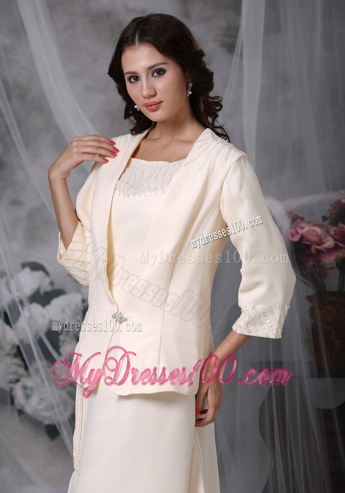 Scoop Neckline with Appliques Champagne Mothers Dress For Weddings