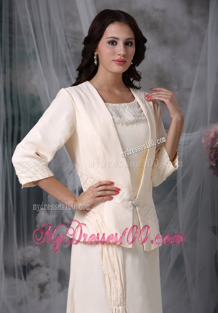 Scoop Neckline with Appliques Champagne Mothers Dress For Weddings