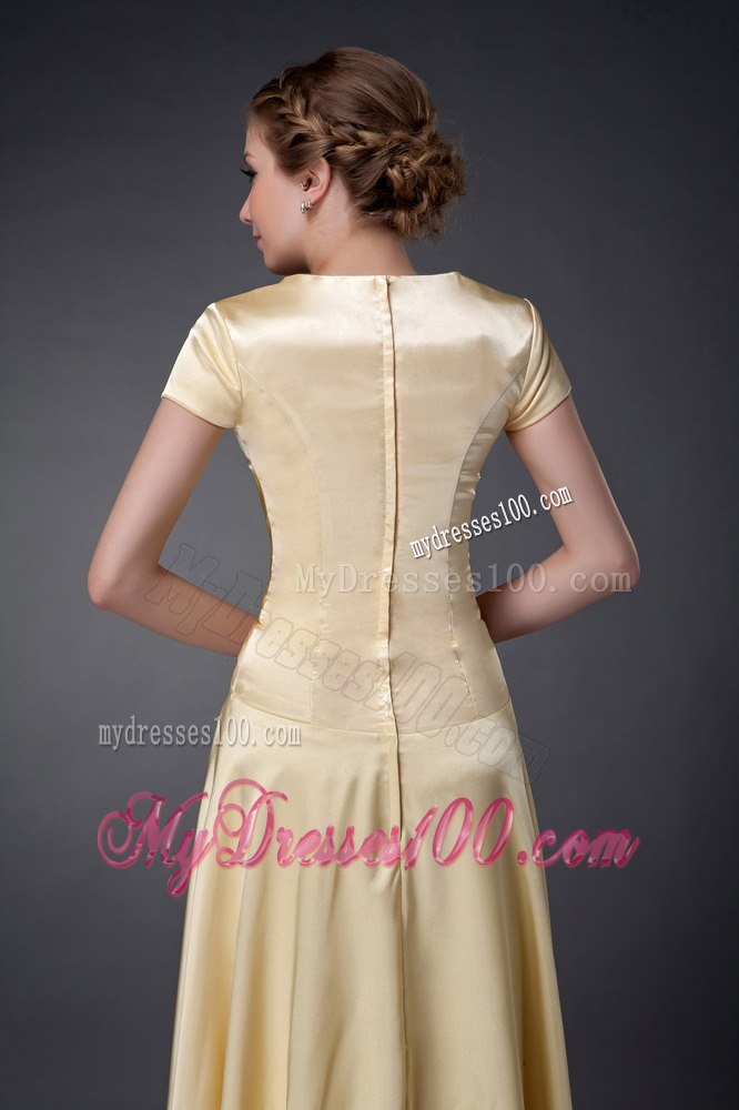 Elegant Fitted Scoop Yellow Mother Bride Dress with Short Sleeves