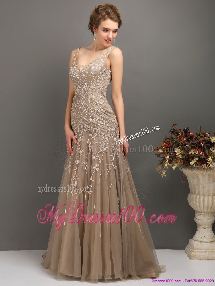 2016 Feminine Empire Mother of The Bride Dress with Brush Train and Appliques