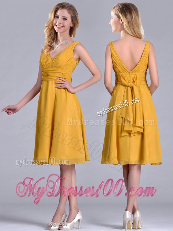 Latest Empire V Neck Ruched Gold Mother of The Bride Dress in Chiffon