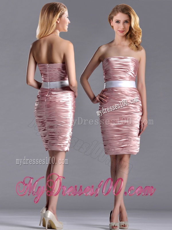 Lovely Column Peach Mother of The Bride Dress with Ruching and White Belt