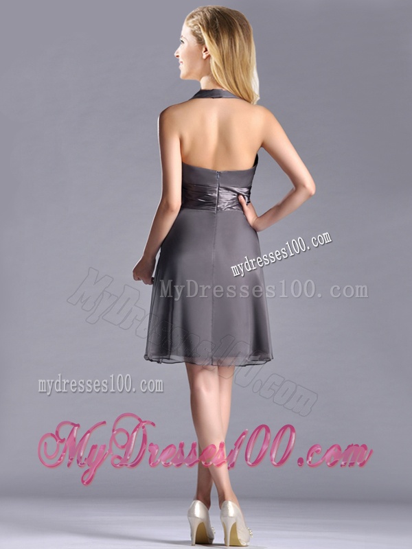 Romantic Chiffon Halter Top Knee Length Mother of The Bride Dress in Grey