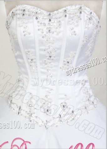 innocent Sweetheart White Quinceanera Gown with Layered Frilly Hemline