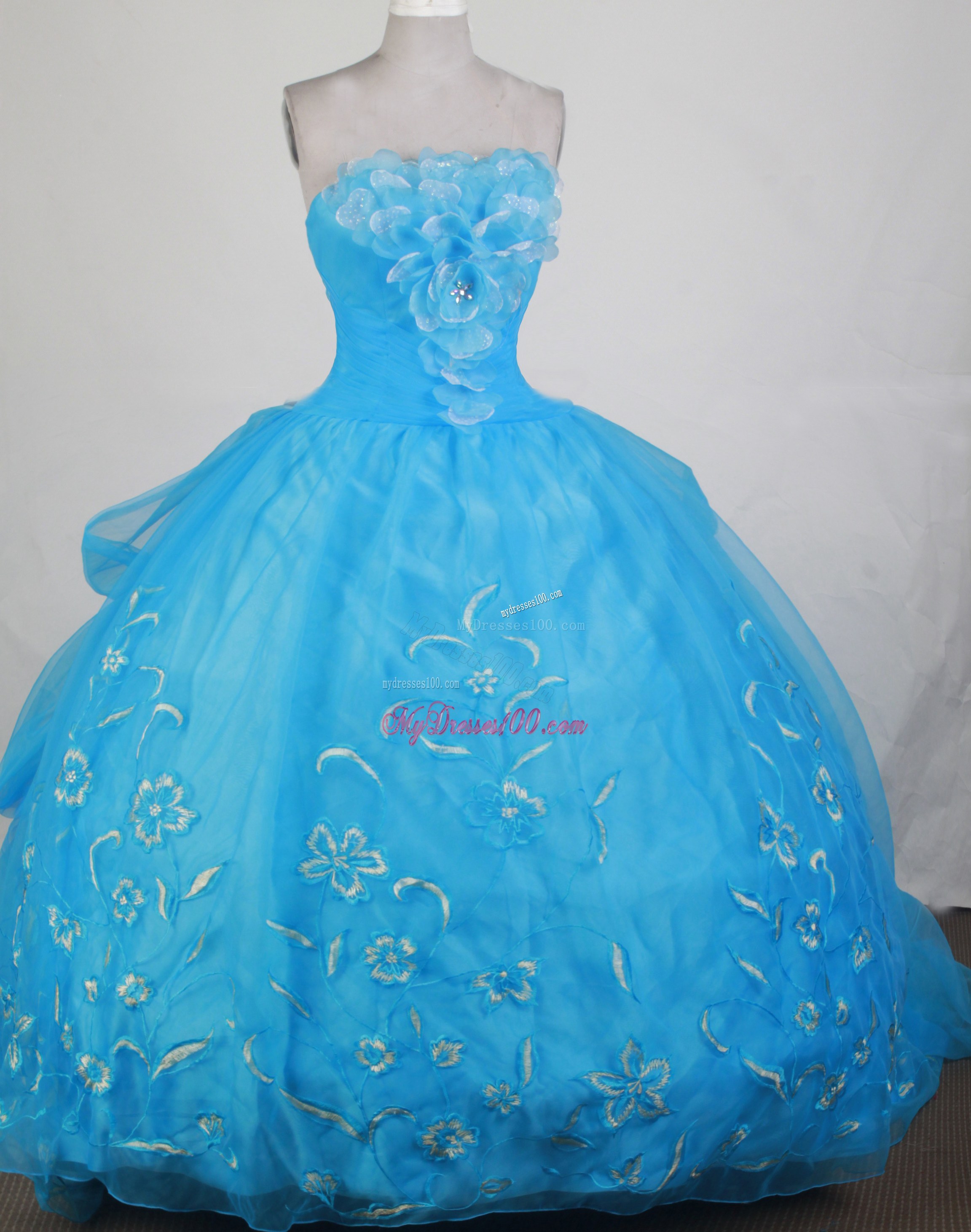 Beautiful Flower Dacorate Bodice Blue Dresses 16 with Brush Train